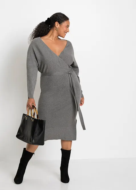 Robe pull fluide en viscose mélangée, bonprix