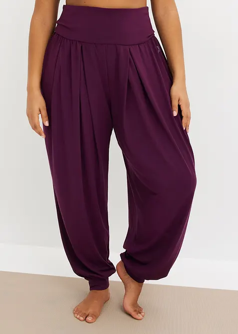 Weite Sporthose mit  umklappbaren Bund, bonprix