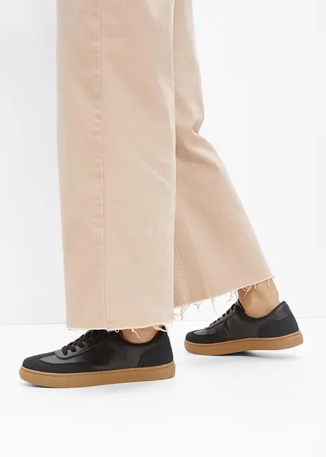 Sneaker im Retrolook, bonprix