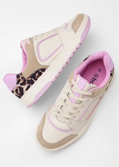 Sneaker mit Animal-Details, bonprix