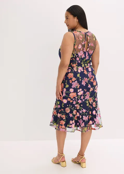 Midikleid mit floraler Stickerei, bonprix