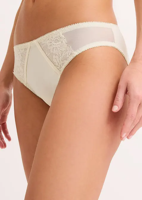 Slip avec une jolie dentelle, bonprix