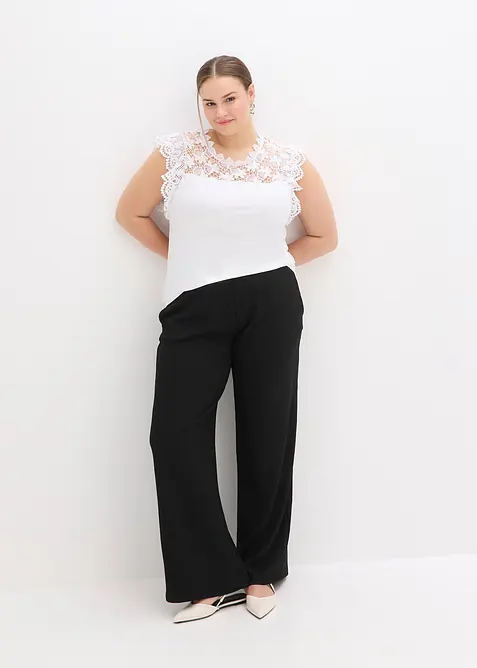 Shirt mit Spitzeneinsatz, bonprix