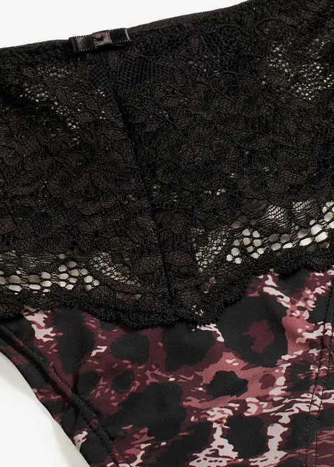 String Panty aus feiner Spitze, bonprix