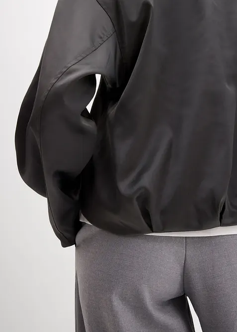 Softblouson aus glänzendem Viskose-Mix, bonprix