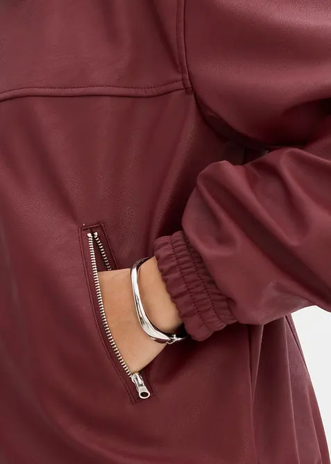 Oversize Lederimitat-Jacke, bonprix