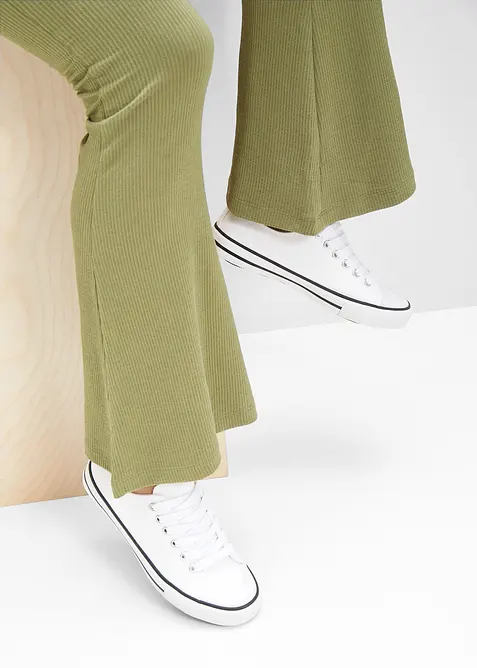 Sneaker aus Baumwoll-Canvas, bonprix