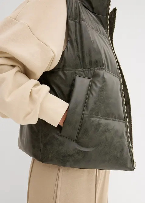 Steppweste aus Lederimitat, bonprix