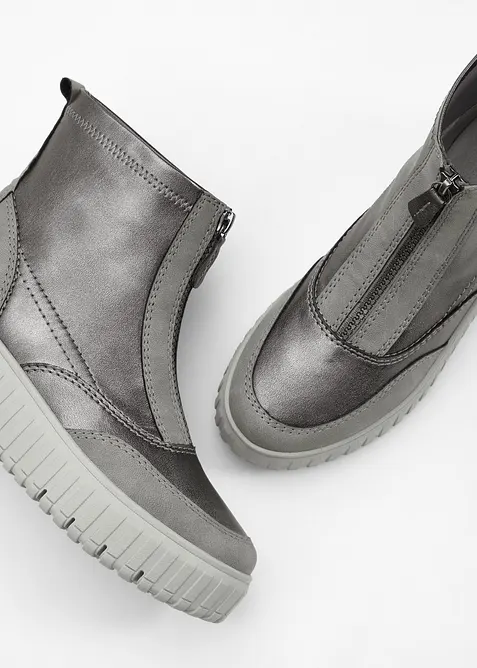 Jana Plateau-Boots, Jana