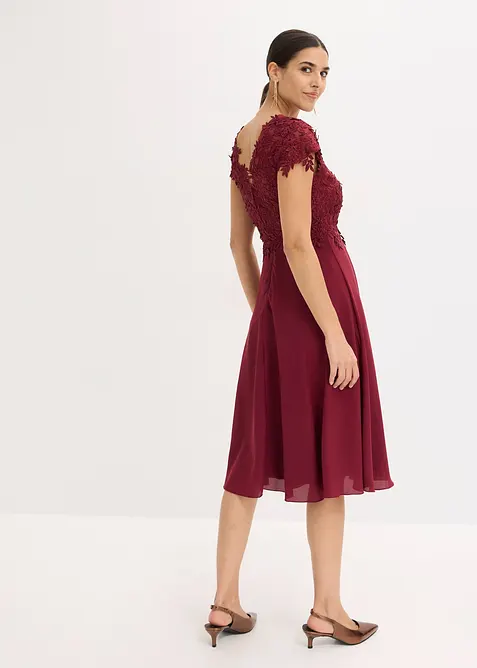 Robe midi en tulle délicat avec dentelle, bonprix
