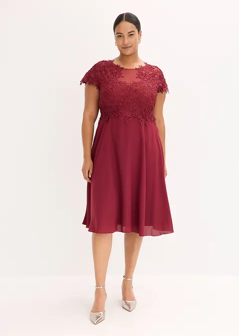 Robe midi en tulle d&eacute;licat avec dentelle, bonprix