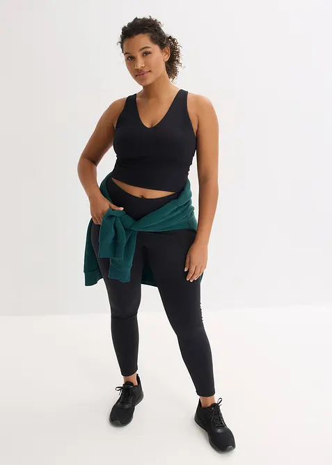 Top de sport avec soutien-gorge int&eacute;gr&eacute;, maintien mod&eacute;r&eacute; et toucher coton, bonprix
