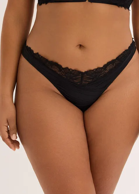 String mit nahtloser Hinterhose, bonprix