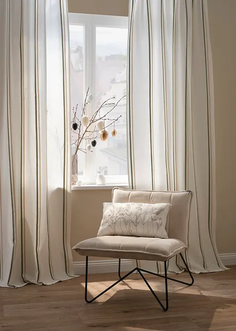 Kissen mit Stickerei, bonprix