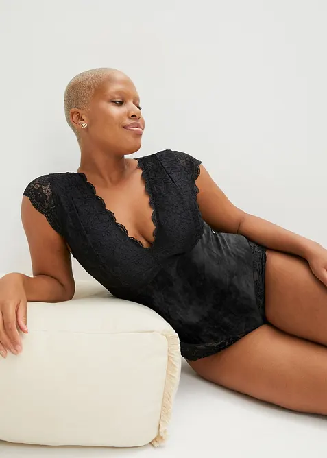 Body aus Samt, bonprix