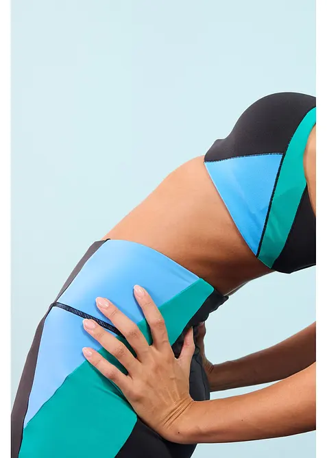 Soutien-gorge de sport rembourr&eacute;, maintien mod&eacute;r&eacute;, bonprix