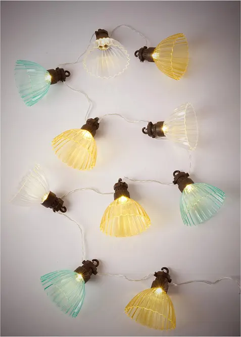 LED-Lichterkette in Bl&uuml;tenkelchform, bonprix