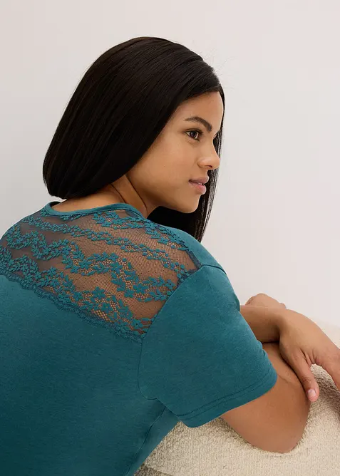 Pyjama mit Viskose und Spitze, bonprix