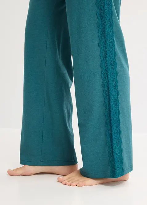 Pyjama mit Viskose und Spitze, bonprix