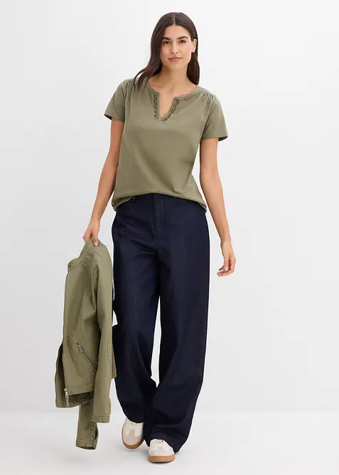 Shirt mit dekorativem Ausschnitt, bonprix