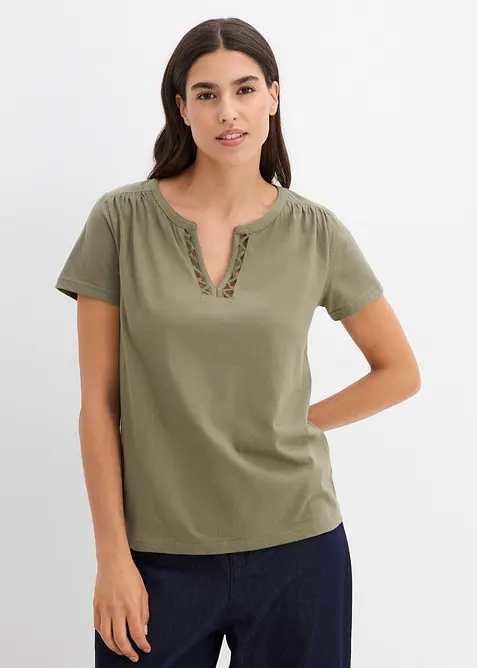 Shirt mit dekorativem Ausschnitt, bonprix