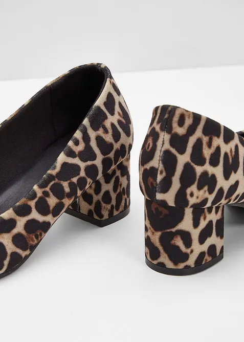 Pumps im Animallook, bonprix