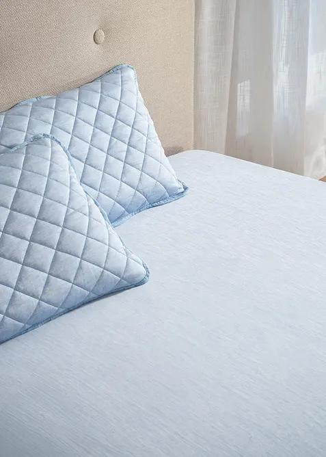 K&uuml;hlendes Spannbettlaken, bonprix