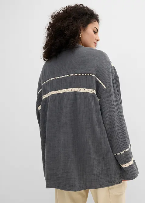 Blouse en gaze de coton avec empi&egrave;cements de dentelle, bonprix