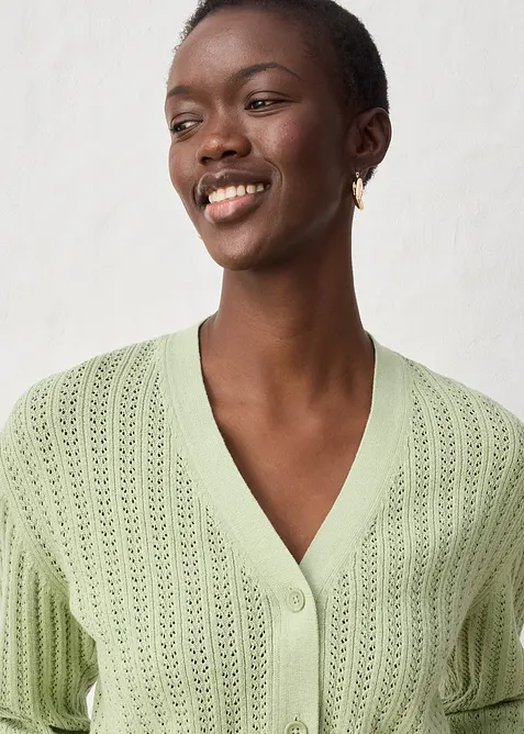 Gilet en maille ajour&eacute;e avec lin, bonprix