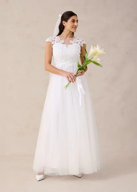 Robe de mari&eacute;e en tulle d&eacute;licat et dentelle, bonprix