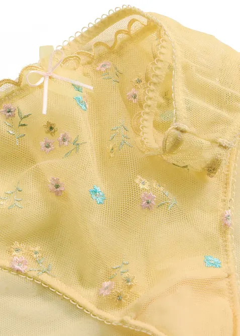 Slip mini &agrave; broderies, bonprix