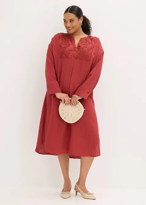 Robe caftan l&eacute;g&egrave;re et brod&eacute;e, bonprix