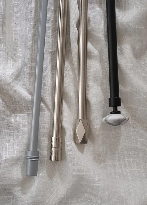 Tringle &agrave; rideaux t&eacute;lescopique avec embouts, bonprix