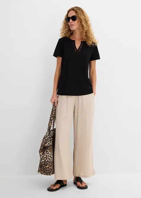 Shirt mit dekorativem Ausschnitt, bonprix