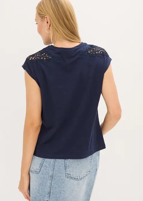 Shirt mit Spitzeneinsatz aus reiner Baumwolle, bonprix