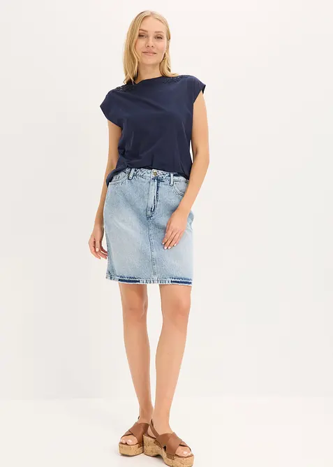 Shirt mit Spitzeneinsatz aus reiner Baumwolle, bonprix