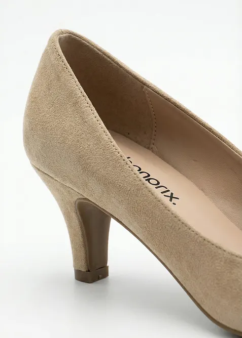 Pumps mit schmalem Absatz, bonprix
