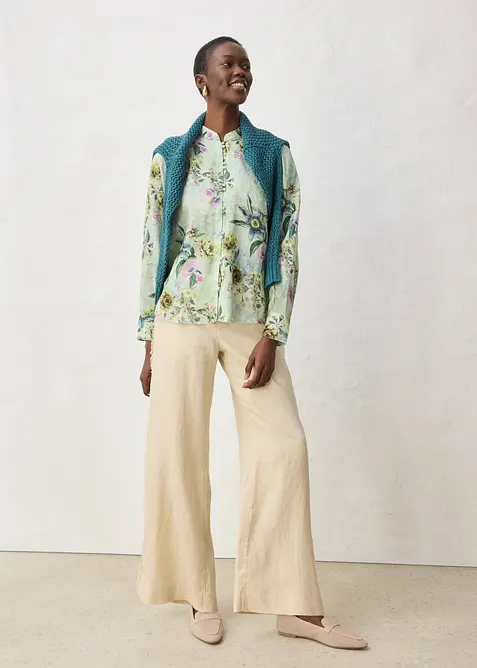 Blouse volant&eacute;e en ramie rafra&icirc;chissante, bonprix