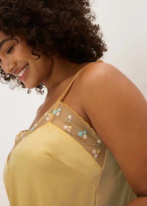 Nuisette en satin avec broderie, bonprix