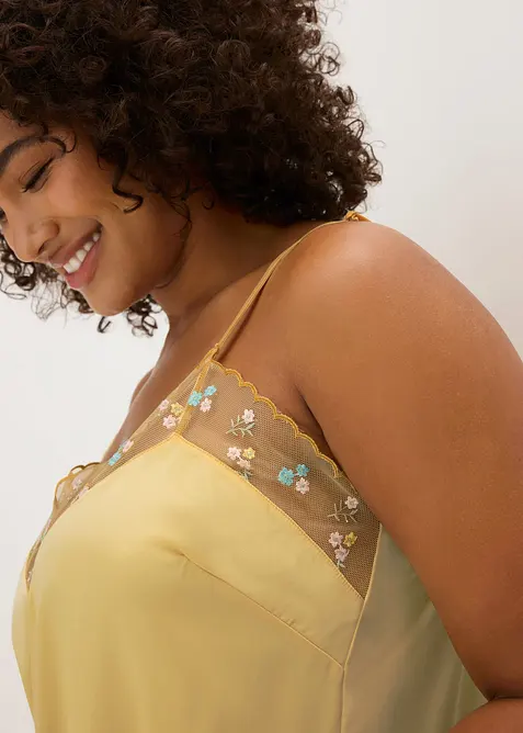 Nuisette en satin avec broderie, bonprix