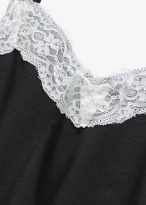 Shorty mit feiner Spitze, bonprix