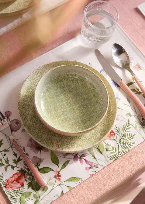 Tischsets mit Blumendruck (4er Pack), bonprix