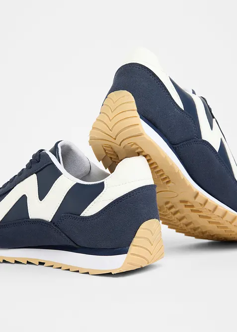 Sneaker mit Profilsohle, bonprix