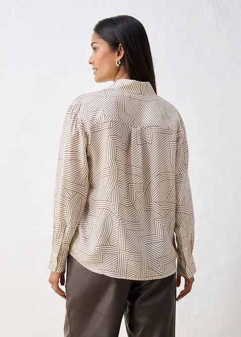 Flie&szlig;ende Hemdbluse mit Seide, bonprix