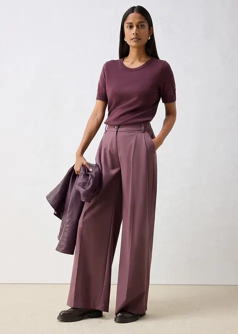 Pantalon doux &agrave; pinces, bonprix