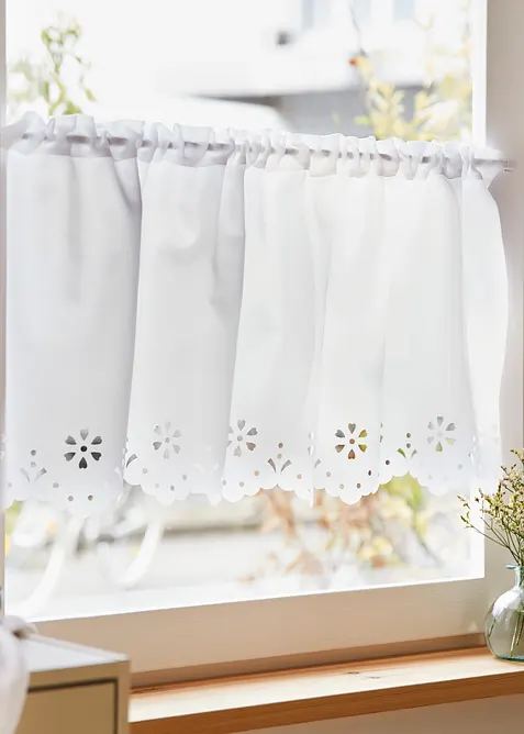 Halbtransparente Scheibengardine mit gemusterter Kante, bonprix