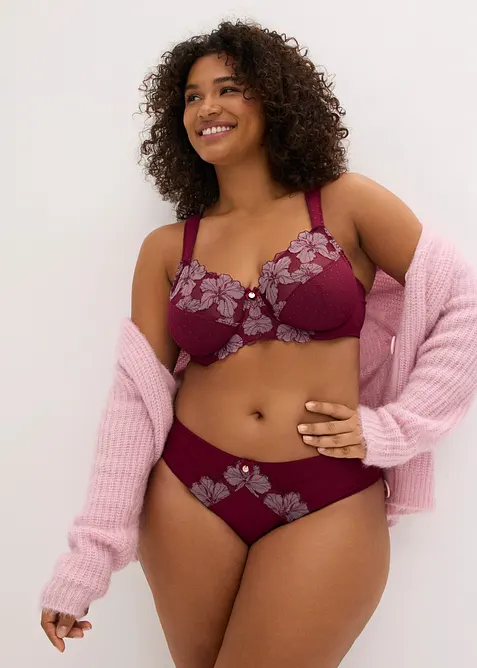 Slip avec broderies, bonprix