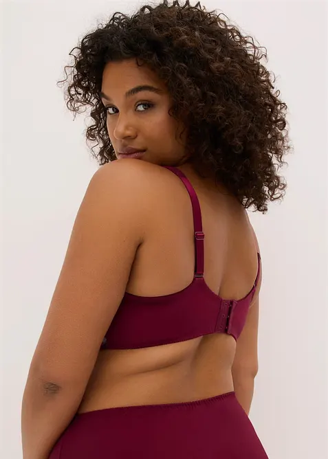 Soutien-gorge moul&eacute; &agrave; bretelles rembourr&eacute;es, bonprix