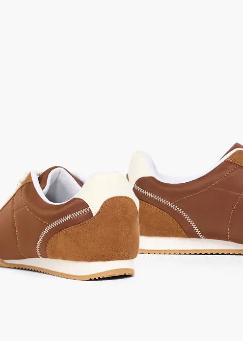 Sneakers au look r&eacute;tro, bonprix
