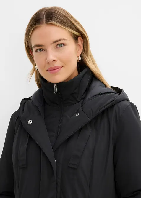 Manteau court l&eacute;g&egrave;rement rembourr&eacute; &agrave; capuche, bonprix